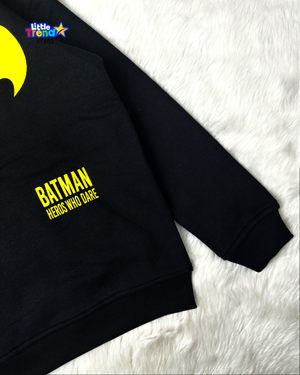 Black batman logo hoodie for boys warm winter fashion.