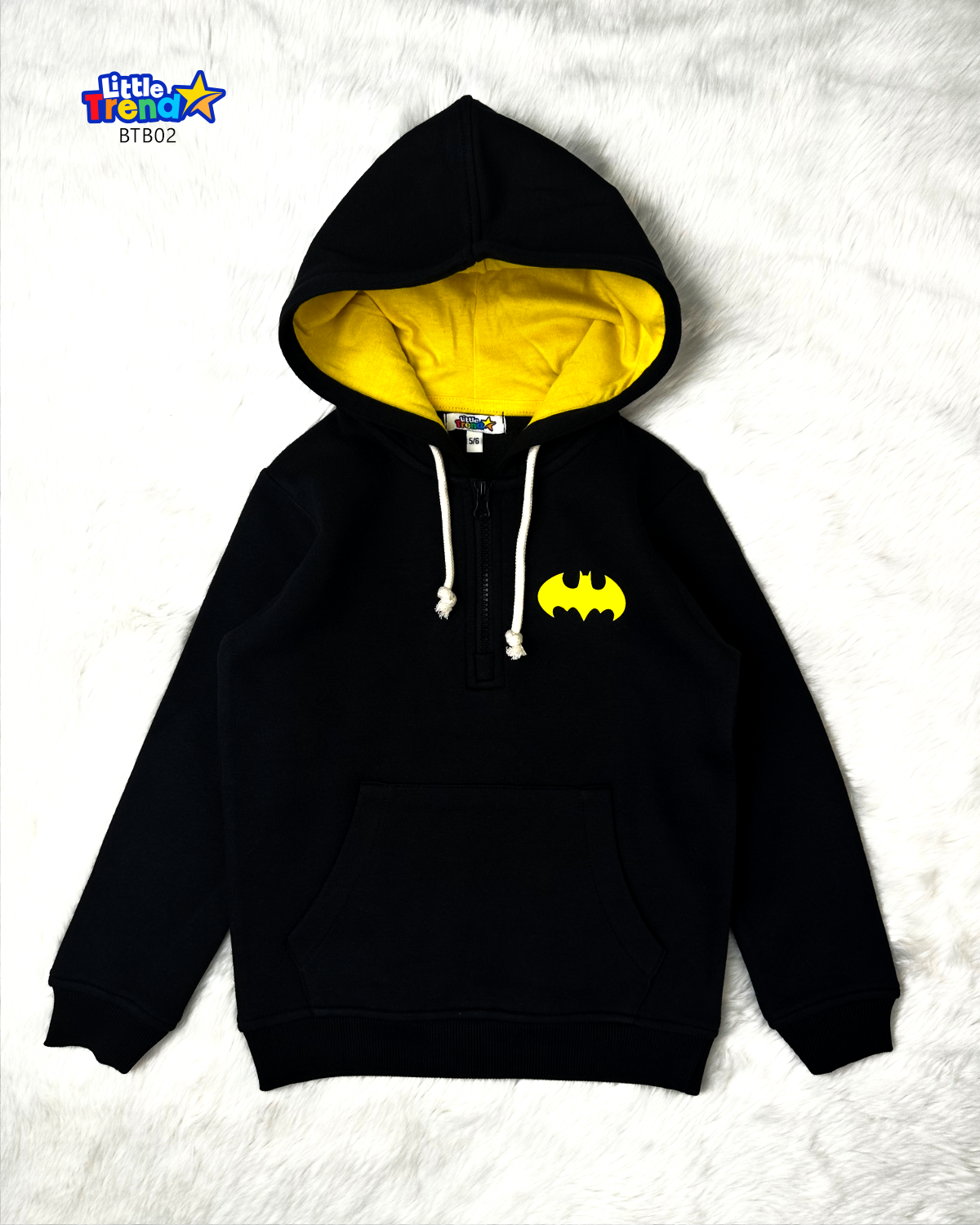 Black batman logo hoodie for boys warm winter fashion.